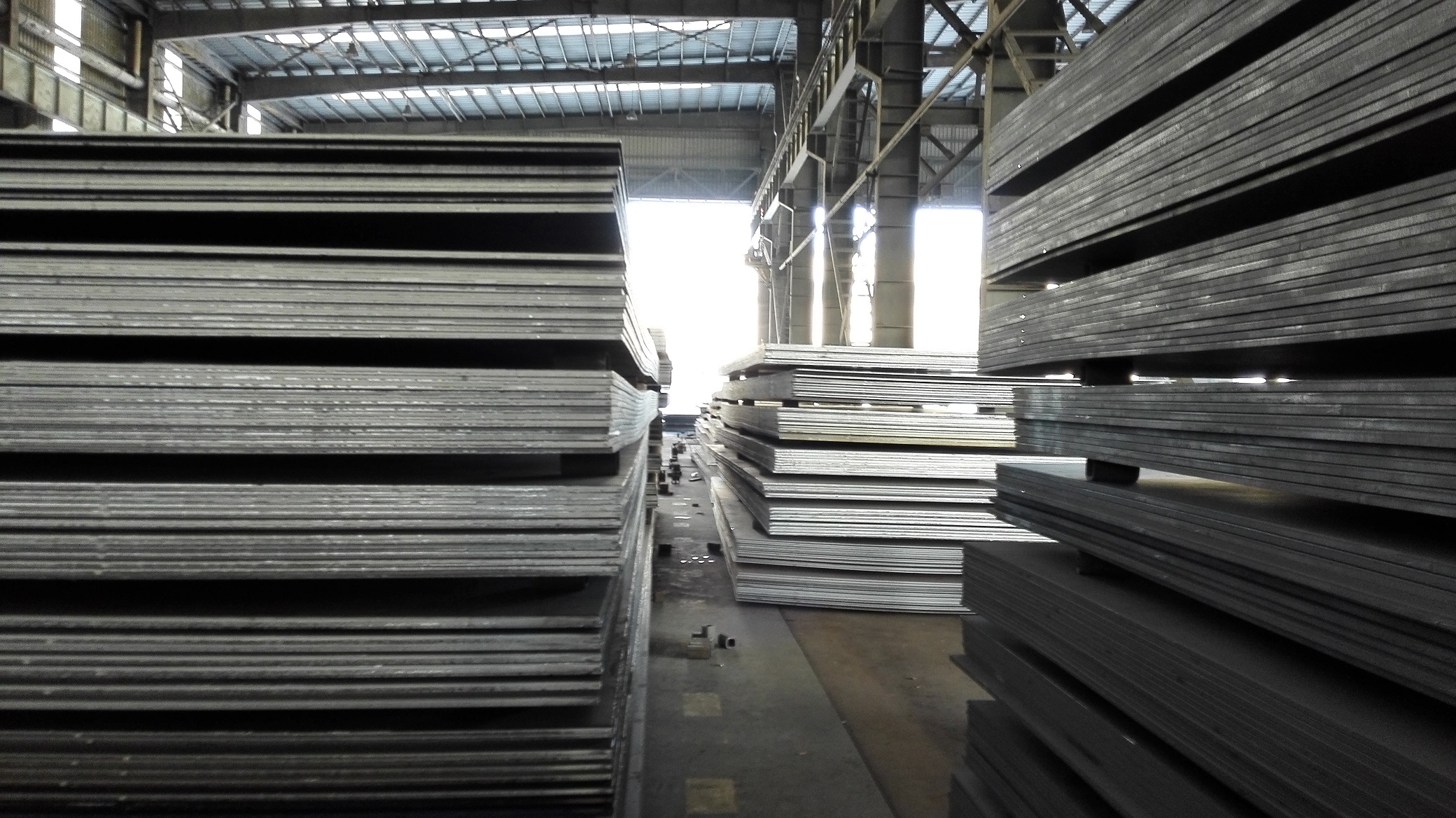 Performance of DH36 Steel in Extreme Low-Temperature Marine Environments